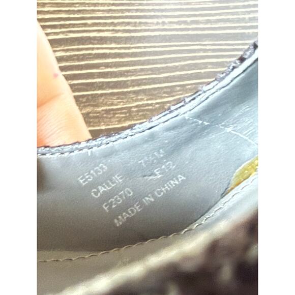 Calvin Klein Callie Patent Snake Print Wedge Peep Toes Sz. 7.5 - Picture 2 of 6